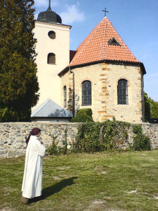 Levý Hradec a Zdislava Janoušková.jpg